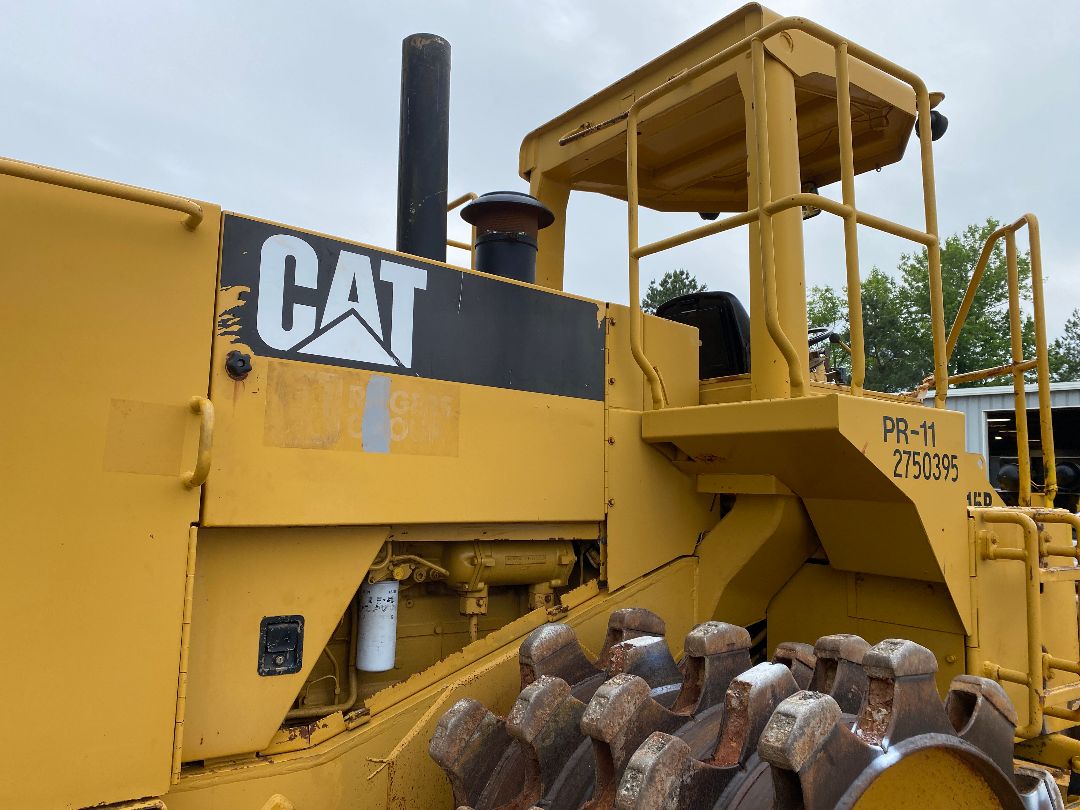 1981 CATERPILLAR 815B - Image 3